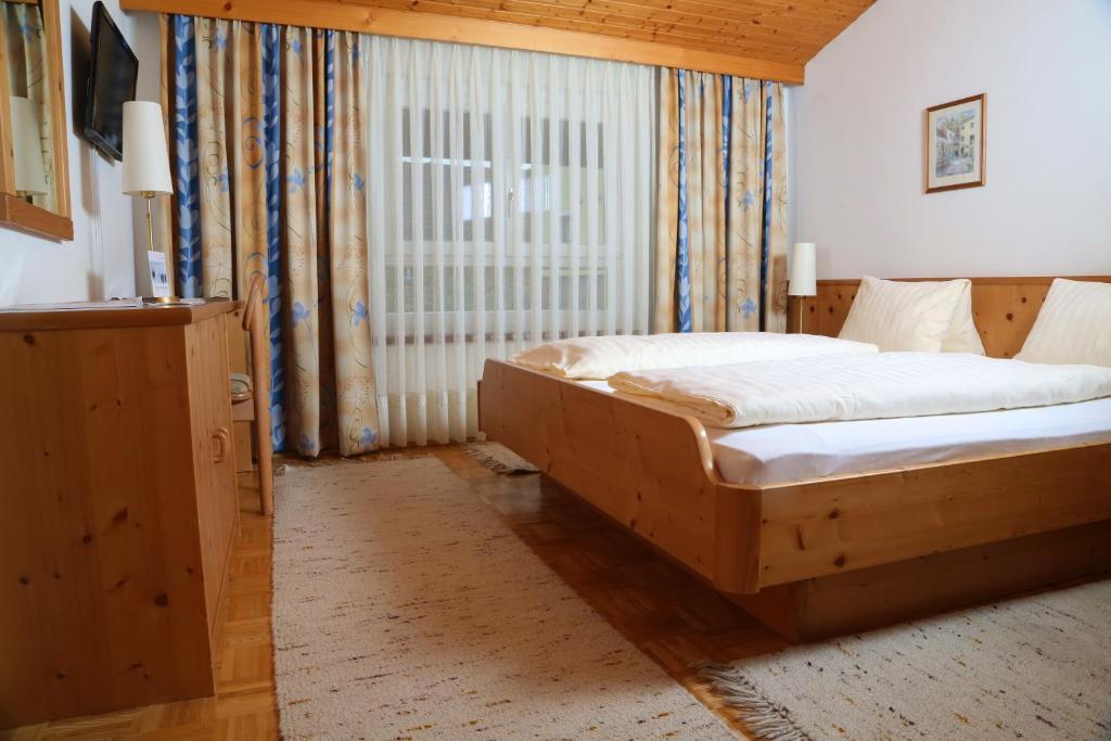 Gasthof Engelhof グムンデン 部屋 写真